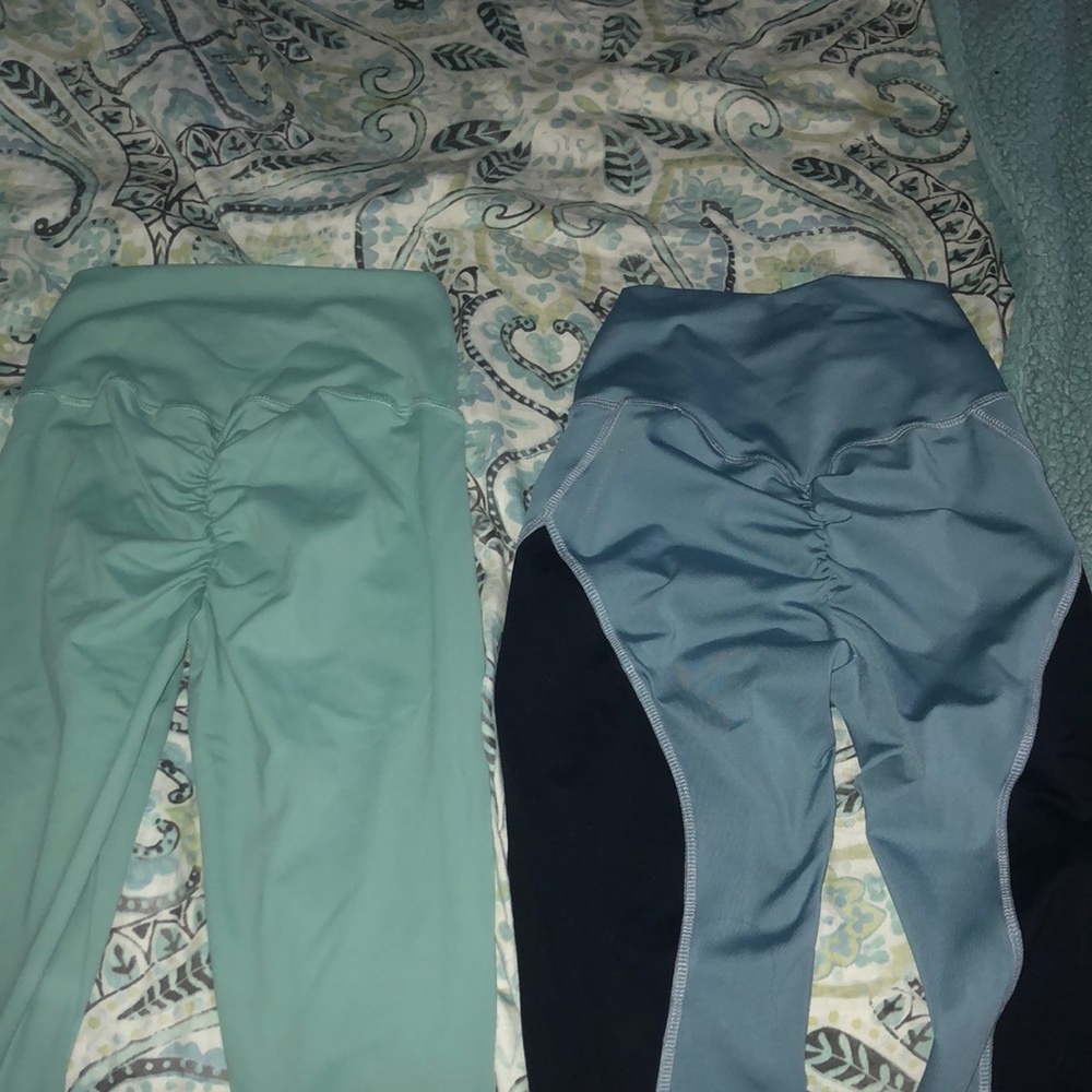 2 Abs2b scrunch booty leggings